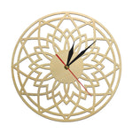 horloge murale en bois en forme de lotus