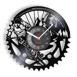 une horloge murale vélo en vinyle noir