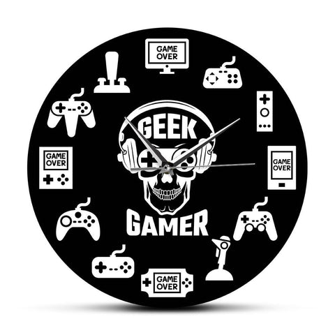 une horloge murale geek noir pour gamer